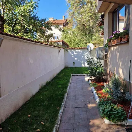Sweet 3 Apartment *
